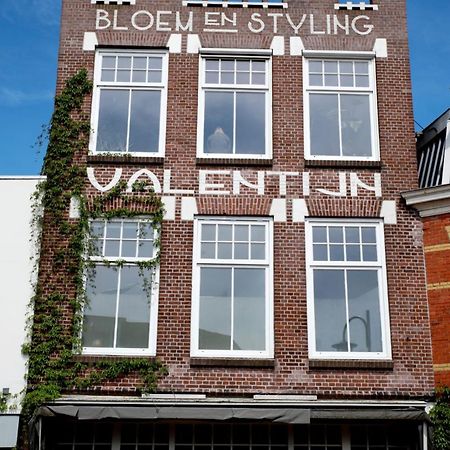 Stadslogement Valentijn Sneek Bagian luar foto